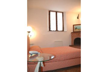 Отель Monteroni d'Arbia 6